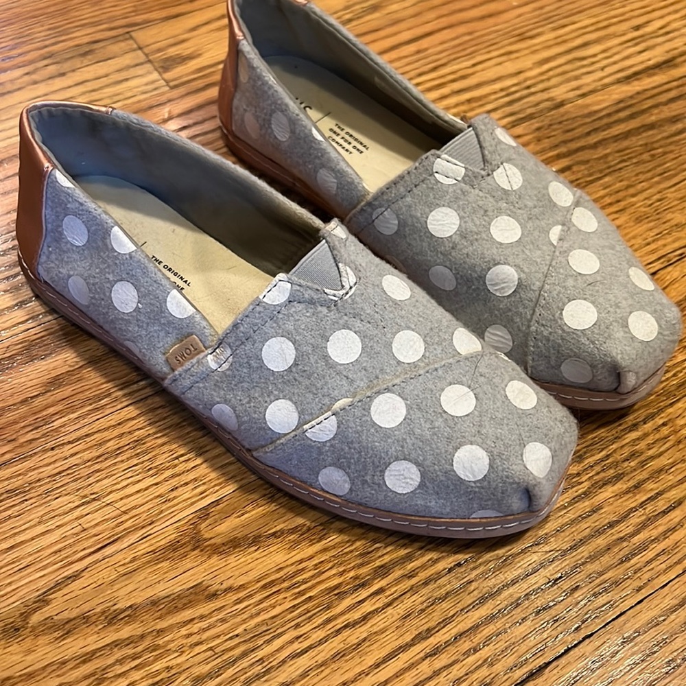 Polka dot toms